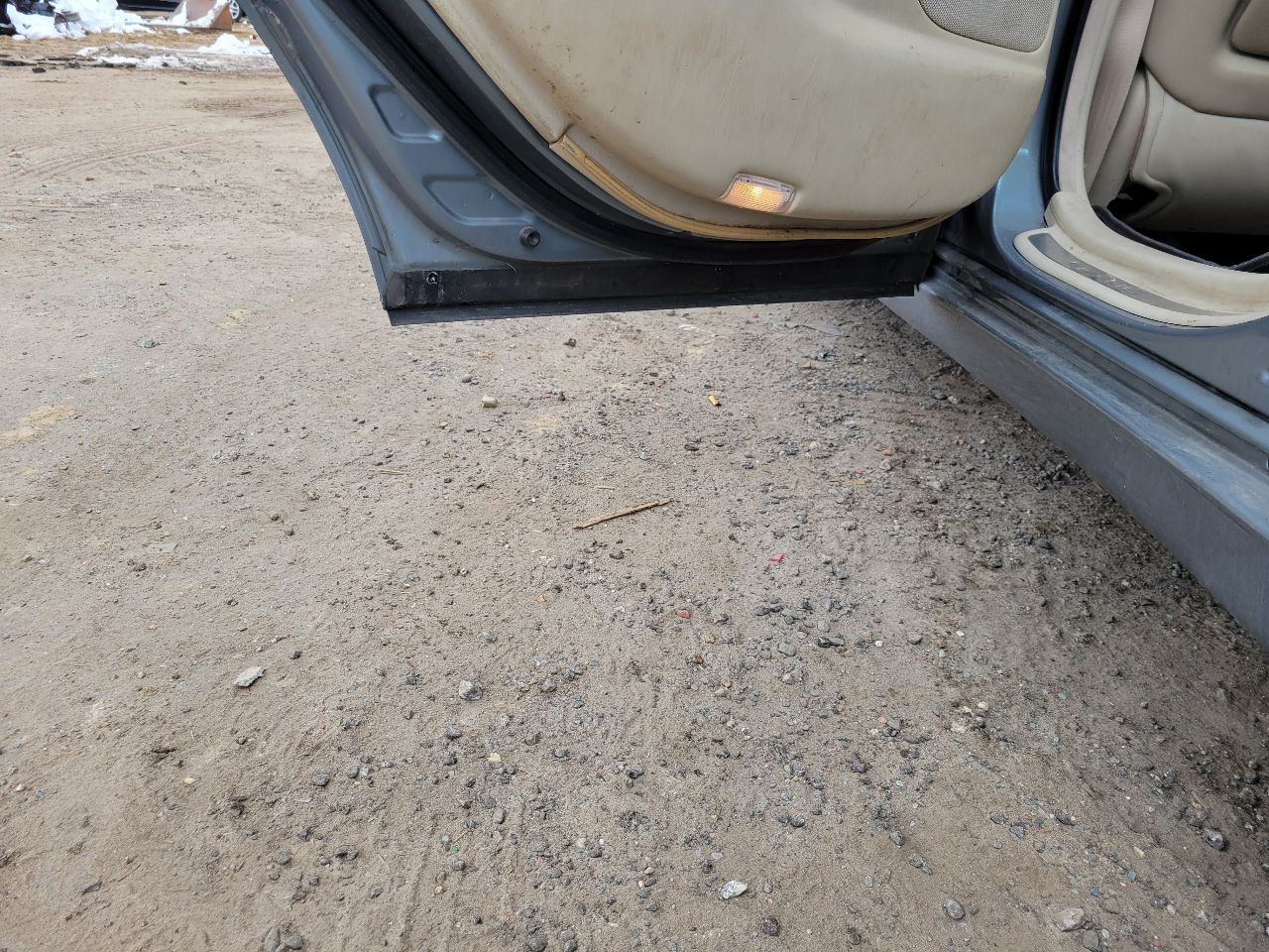 https://f005.backblazeb2.com/file/img-partshotlines-com/Inventory/NE7/Vehicle/103273_03.jpg
