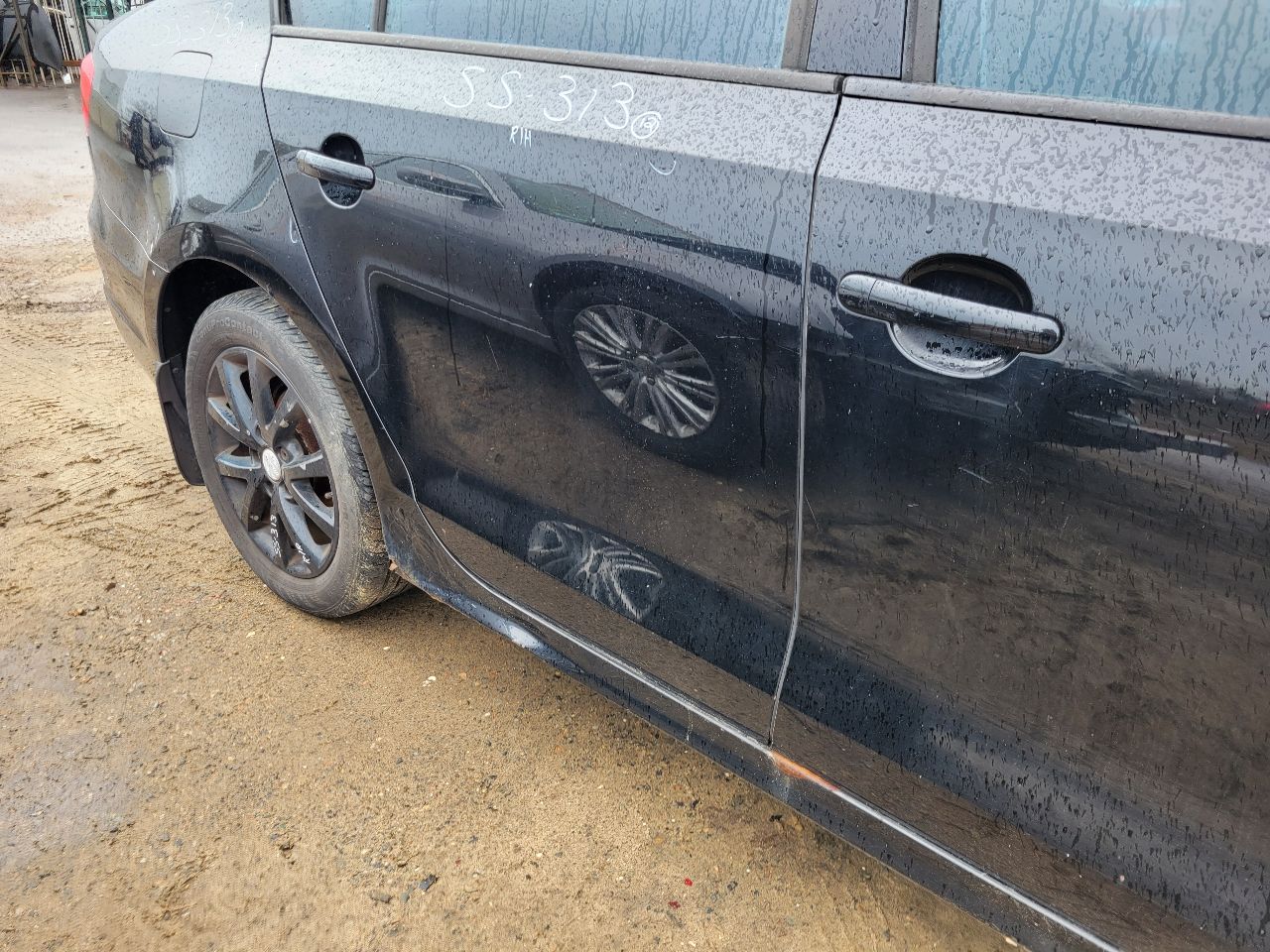 https://f005.backblazeb2.com/file/img-partshotlines-com/Inventory/NE7/Vehicle/103760_05.jpg