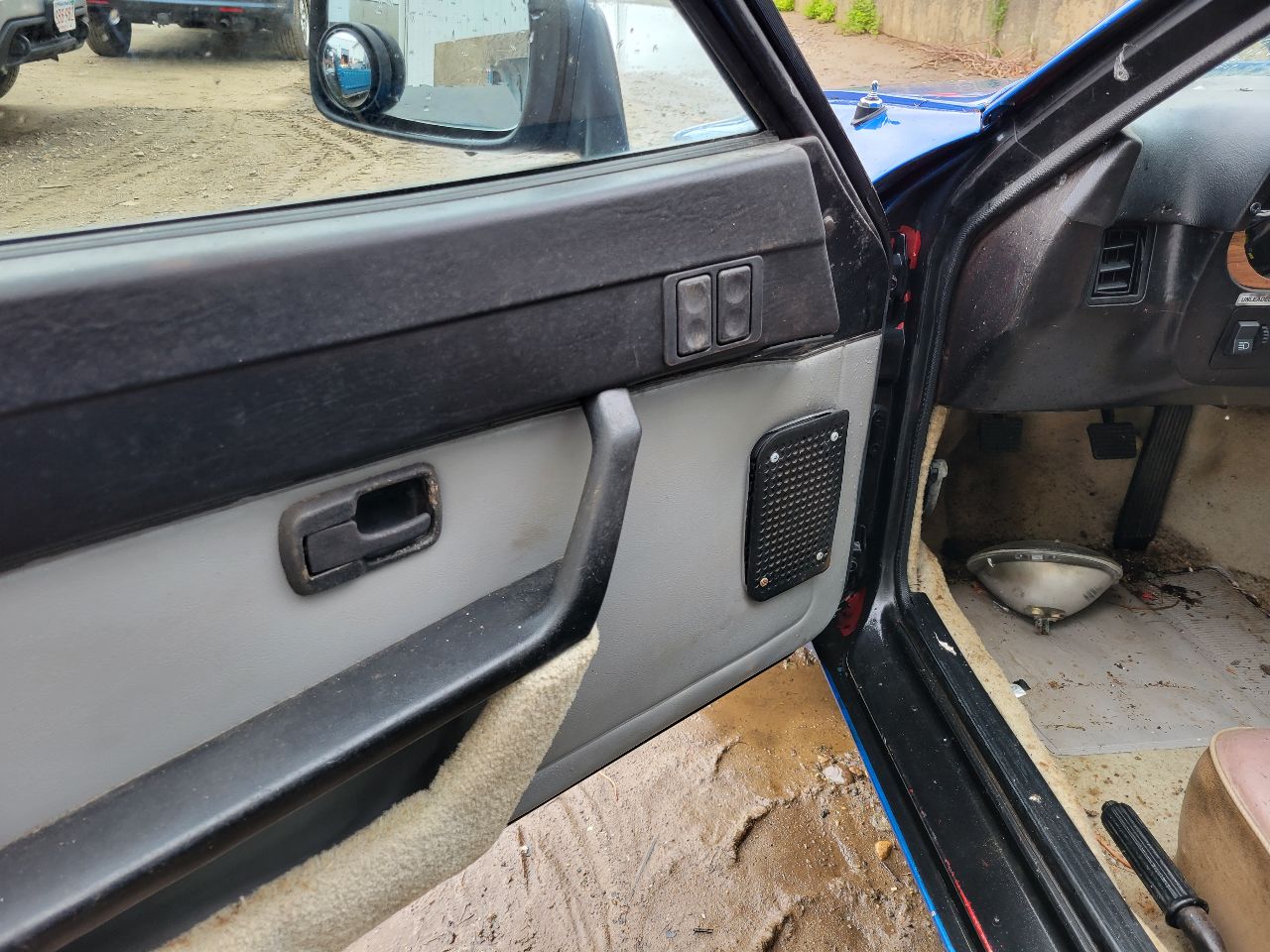 https://f005.backblazeb2.com/file/img-partshotlines-com/Inventory/NE7/Vehicle/104354_04.jpg