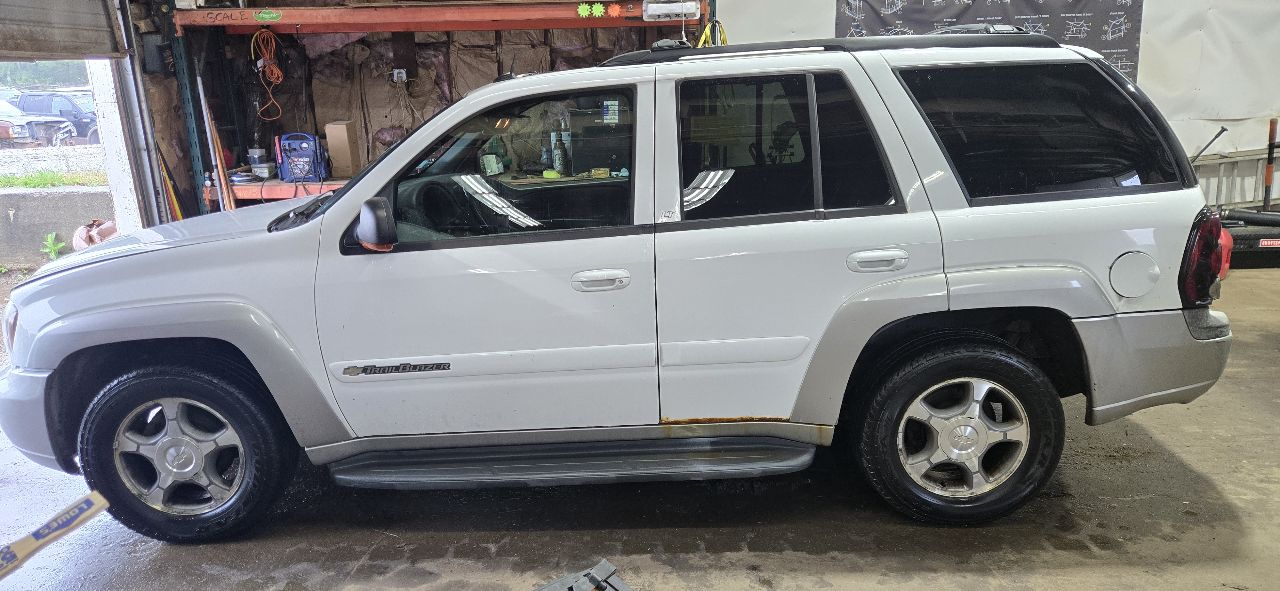 https://f005.backblazeb2.com/file/img-partshotlines-com/Inventory/NE7/Vehicle/104714_01.jpg