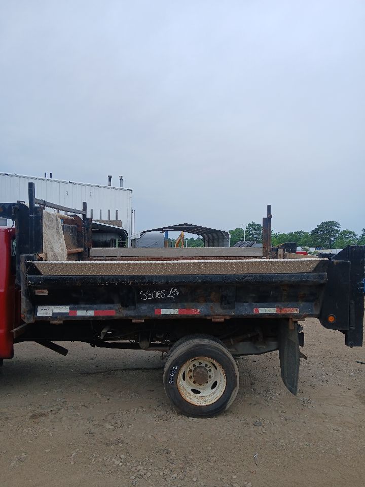 https://f005.backblazeb2.com/file/img-partshotlines-com/Inventory/NE7/Vehicle/104909_05.jpg