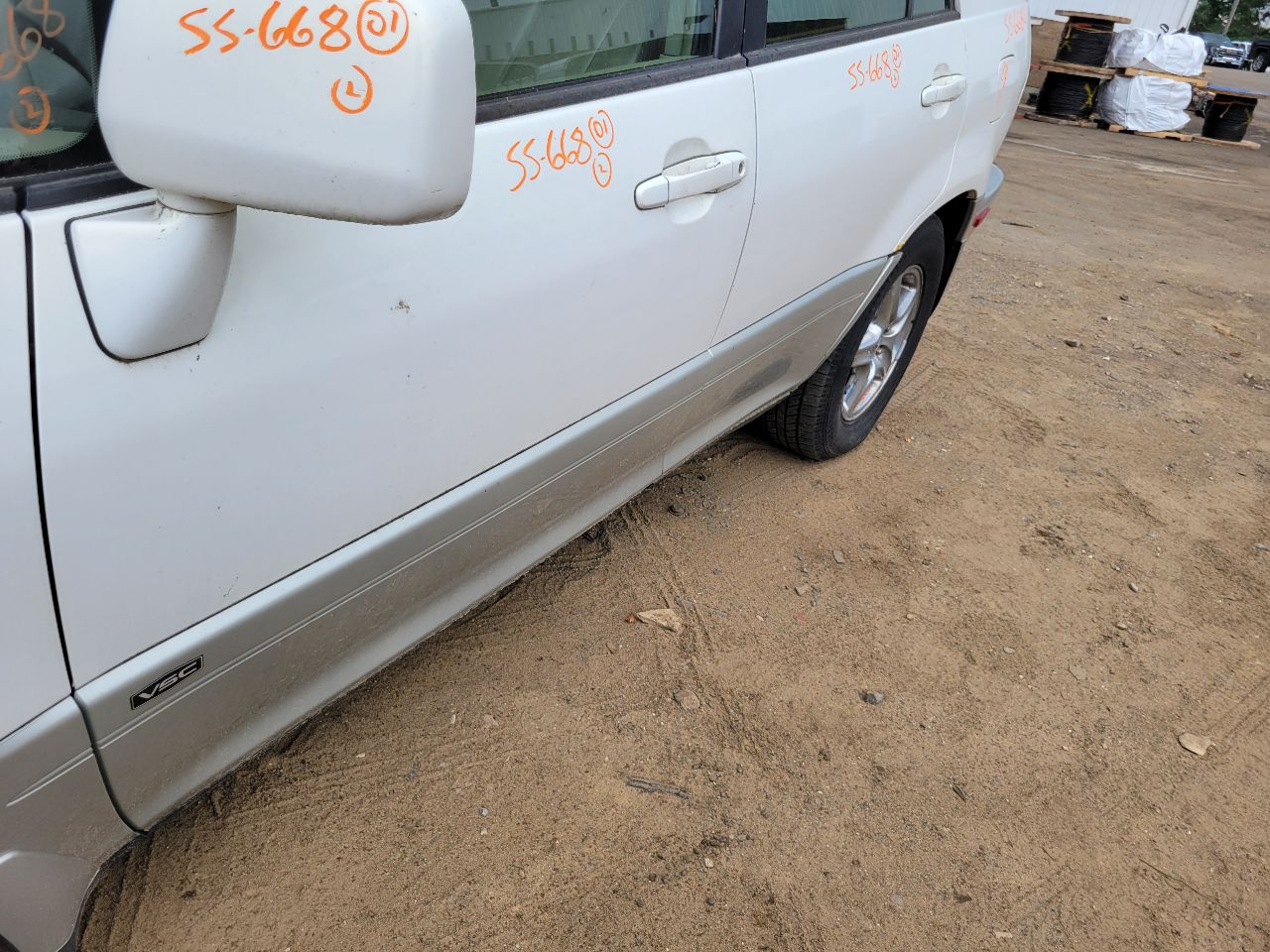 https://f005.backblazeb2.com/file/img-partshotlines-com/Inventory/NE7/Vehicle/104965_02.jpg
