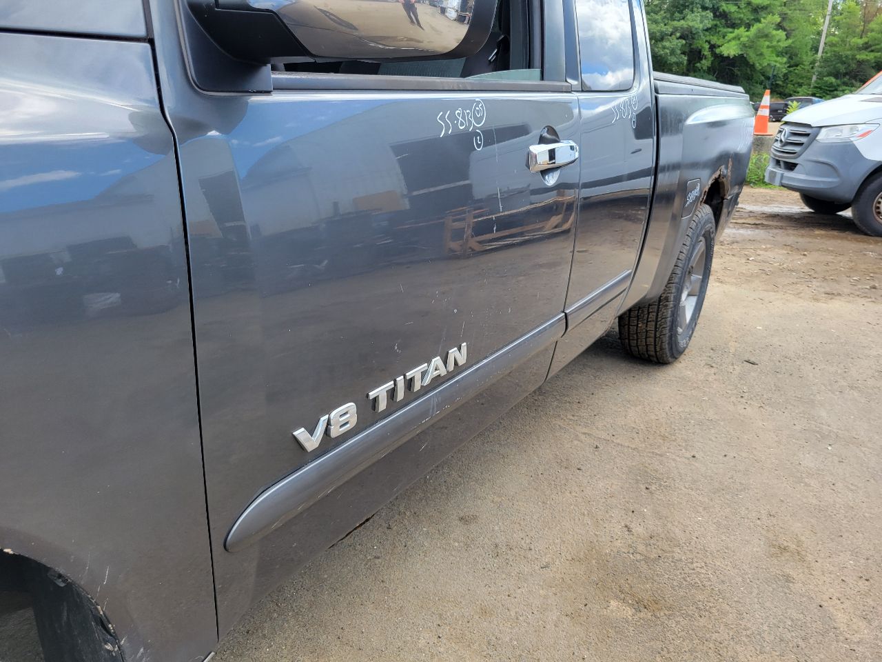 https://f005.backblazeb2.com/file/img-partshotlines-com/Inventory/NE7/Vehicle/105740_01.jpg