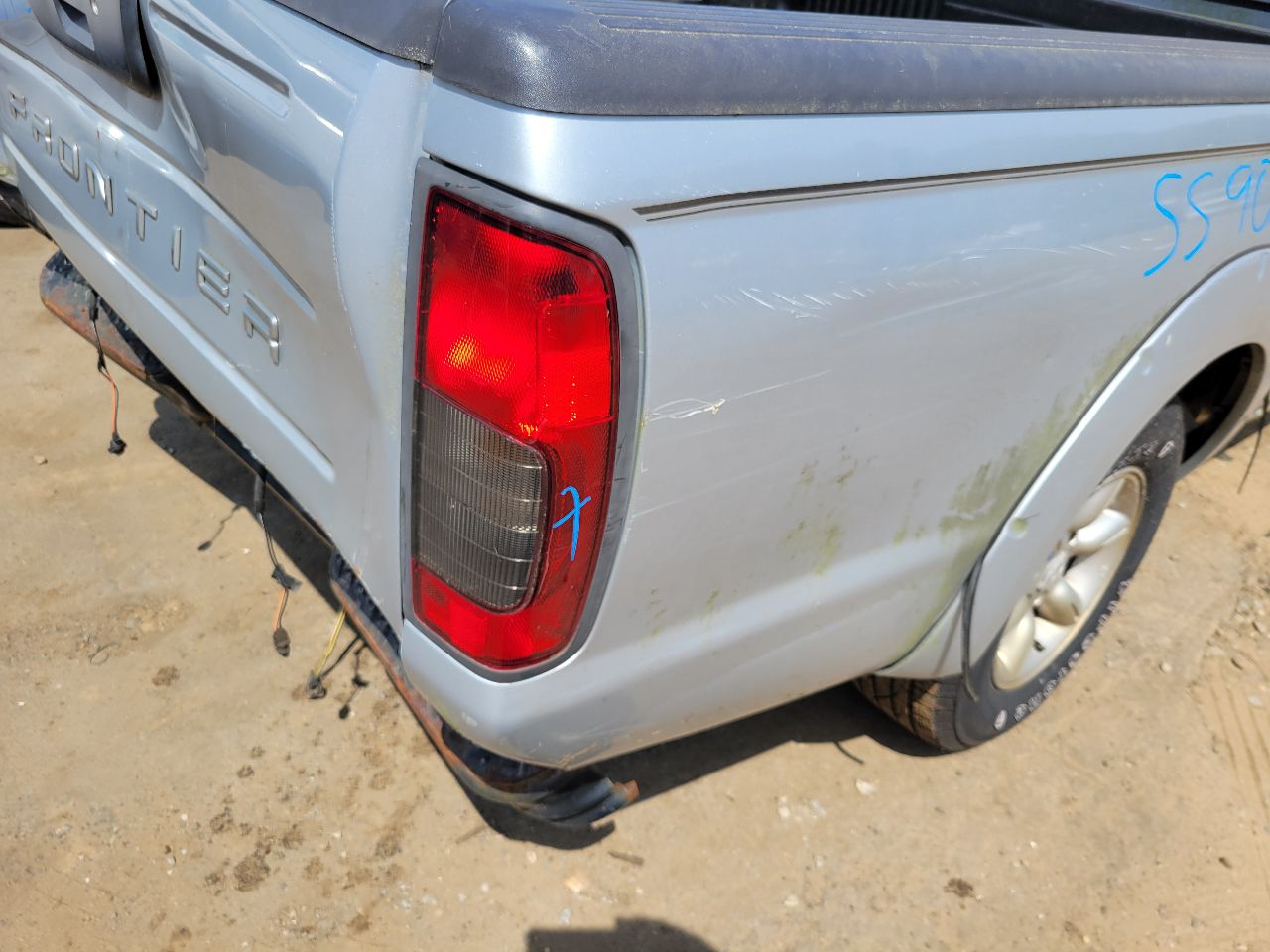 https://f005.backblazeb2.com/file/img-partshotlines-com/Inventory/NE7/Vehicle/106136_01.jpg