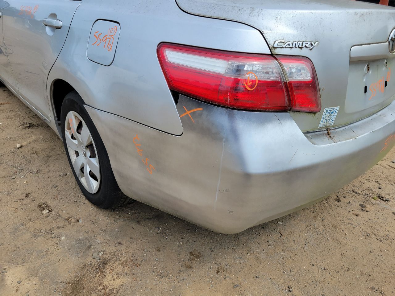 https://f005.backblazeb2.com/file/img-partshotlines-com/Inventory/NE7/Vehicle/106472_06.jpg
