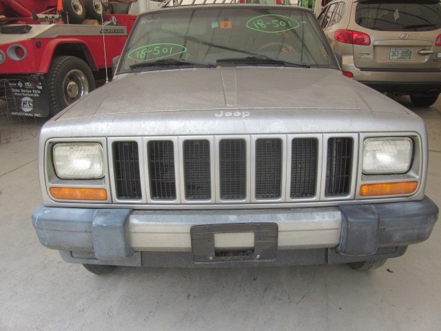 https://f005.backblazeb2.com/file/img-partshotlines-com/Inventory/NE71/Vehicle/10646_02.jpg