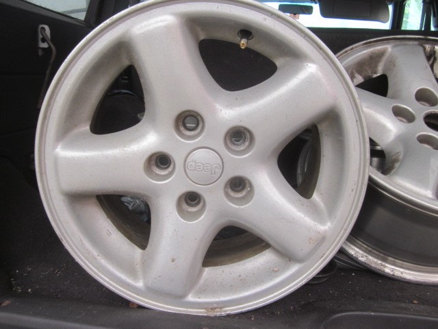 https://f005.backblazeb2.com/file/img-partshotlines-com/Inventory/NE71/Vehicle/10646_09.jpg