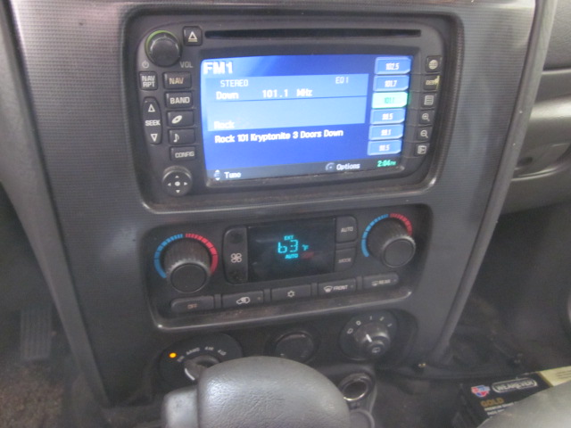 https://f005.backblazeb2.com/file/img-partshotlines-com/Inventory/NE71/Vehicle/10657_05.jpg