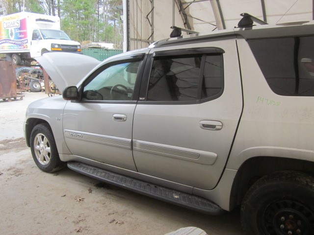 https://f005.backblazeb2.com/file/img-partshotlines-com/Inventory/NE71/Vehicle/10657_07.jpg