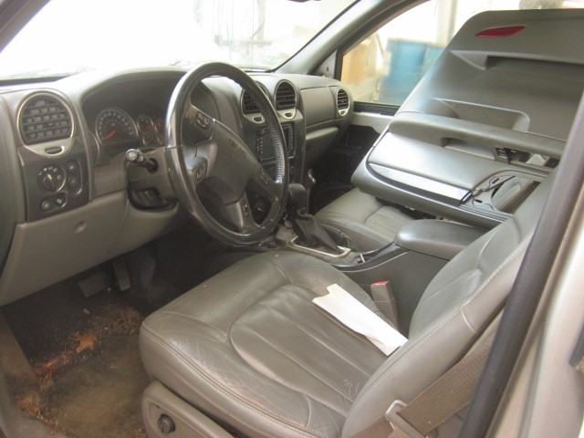 https://f005.backblazeb2.com/file/img-partshotlines-com/Inventory/NE71/Vehicle/10657_10.jpg