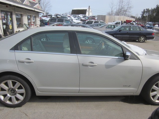https://f005.backblazeb2.com/file/img-partshotlines-com/Inventory/NE71/Vehicle/10966_04.jpg