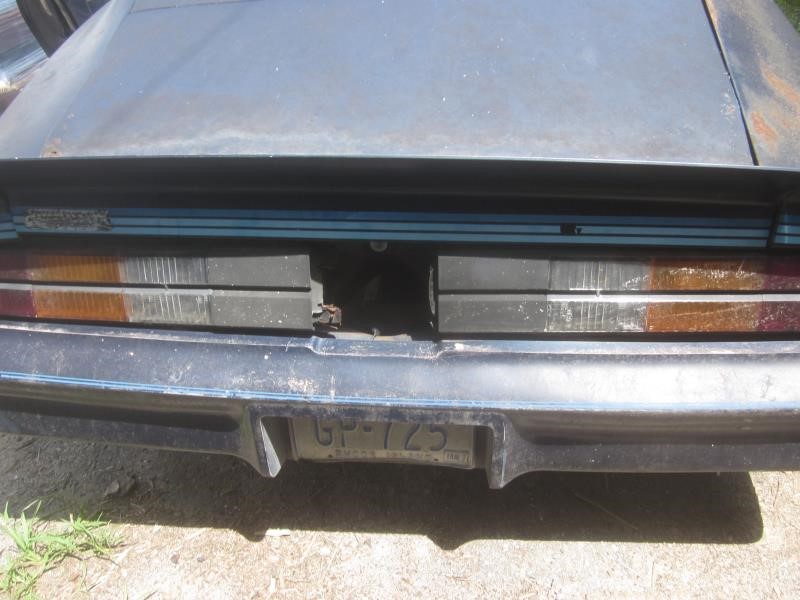https://f005.backblazeb2.com/file/img-partshotlines-com/Inventory/NE71/Vehicle/11901_06.jpg