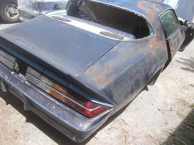 https://f005.backblazeb2.com/file/img-partshotlines-com/Inventory/NE71/Vehicle/11901_07.jpg