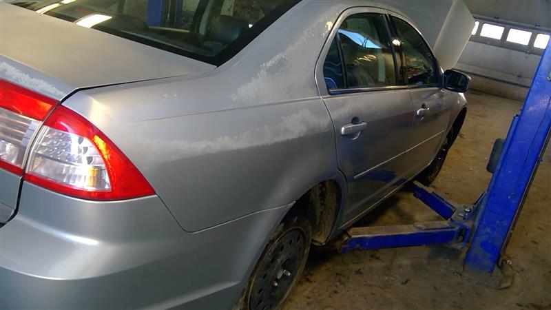 https://f005.backblazeb2.com/file/img-partshotlines-com/Inventory/NE71/Vehicle/12971_13.jpg