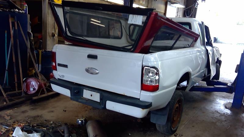 https://f005.backblazeb2.com/file/img-partshotlines-com/Inventory/NE71/Vehicle/13163_11.jpg