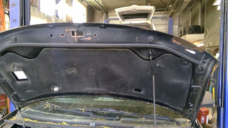 https://f005.backblazeb2.com/file/img-partshotlines-com/Inventory/NE71/Vehicle/13172_07.jpg