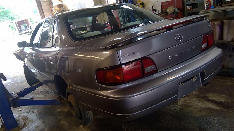 https://f005.backblazeb2.com/file/img-partshotlines-com/Inventory/NE71/Vehicle/13233_10.jpg