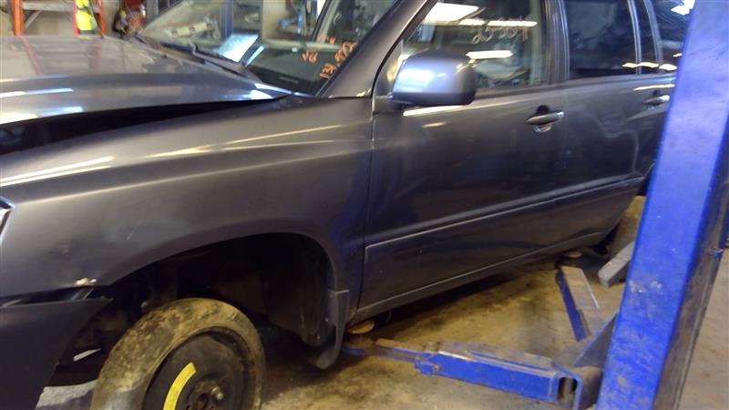 https://f005.backblazeb2.com/file/img-partshotlines-com/Inventory/NE71/Vehicle/13339_11.jpg