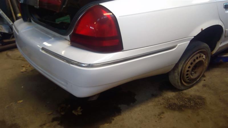 https://f005.backblazeb2.com/file/img-partshotlines-com/Inventory/NE71/Vehicle/13457_13.jpg