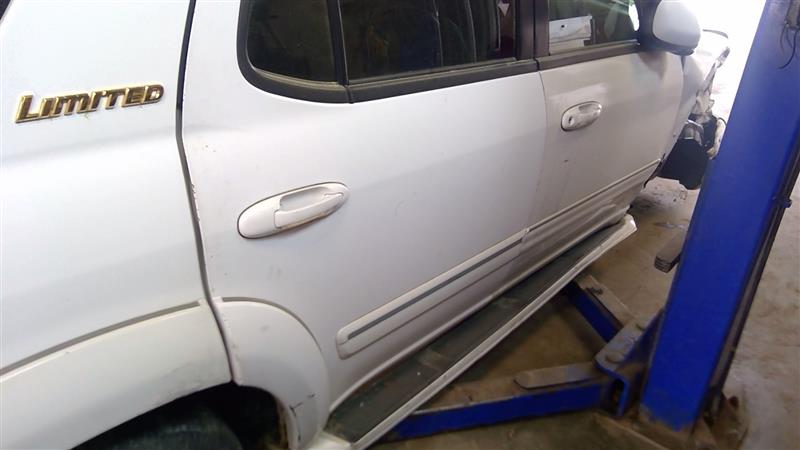 https://f005.backblazeb2.com/file/img-partshotlines-com/Inventory/NE71/Vehicle/13621_10.jpg