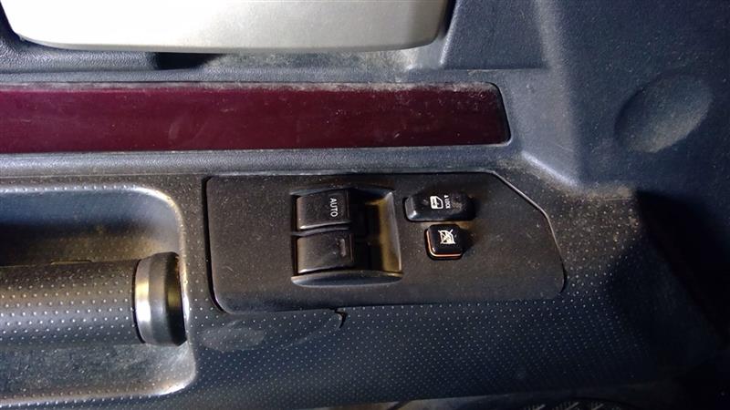 https://f005.backblazeb2.com/file/img-partshotlines-com/Inventory/NE71/Vehicle/13727_02.jpg