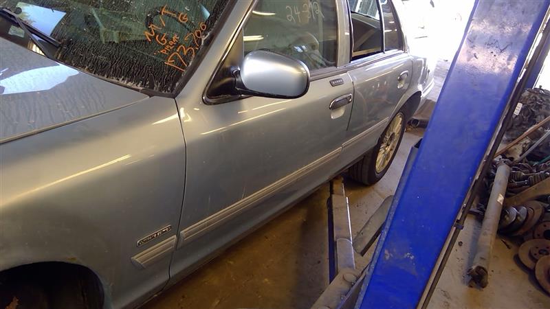 https://f005.backblazeb2.com/file/img-partshotlines-com/Inventory/NE71/Vehicle/13796_10.jpg