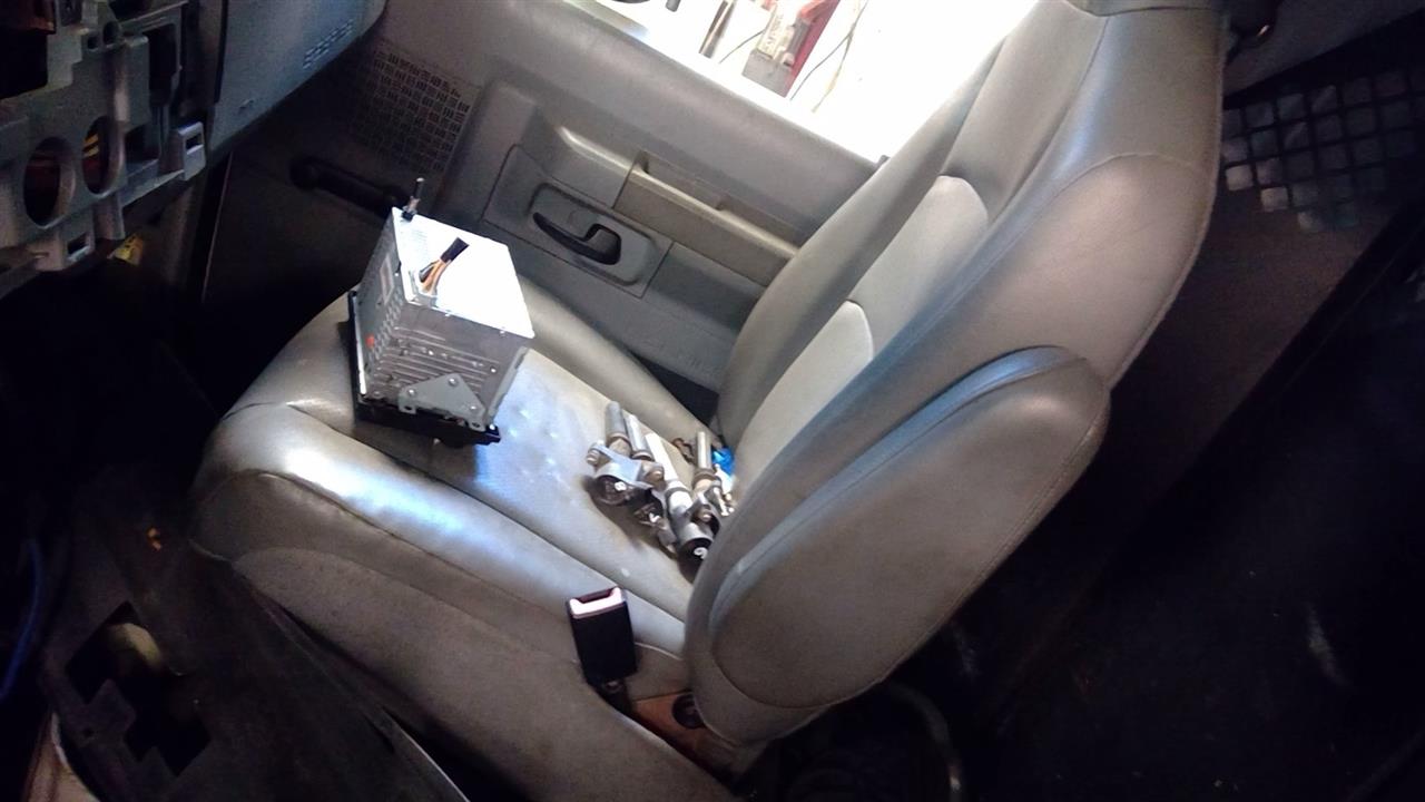 https://f005.backblazeb2.com/file/img-partshotlines-com/Inventory/NE71/Vehicle/13910_03.jpg