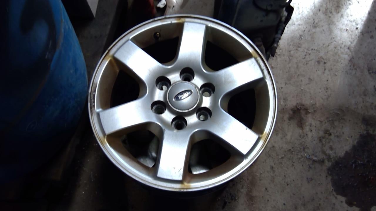 https://f005.backblazeb2.com/file/img-partshotlines-com/Inventory/NE71/Vehicle/14015_12.jpg