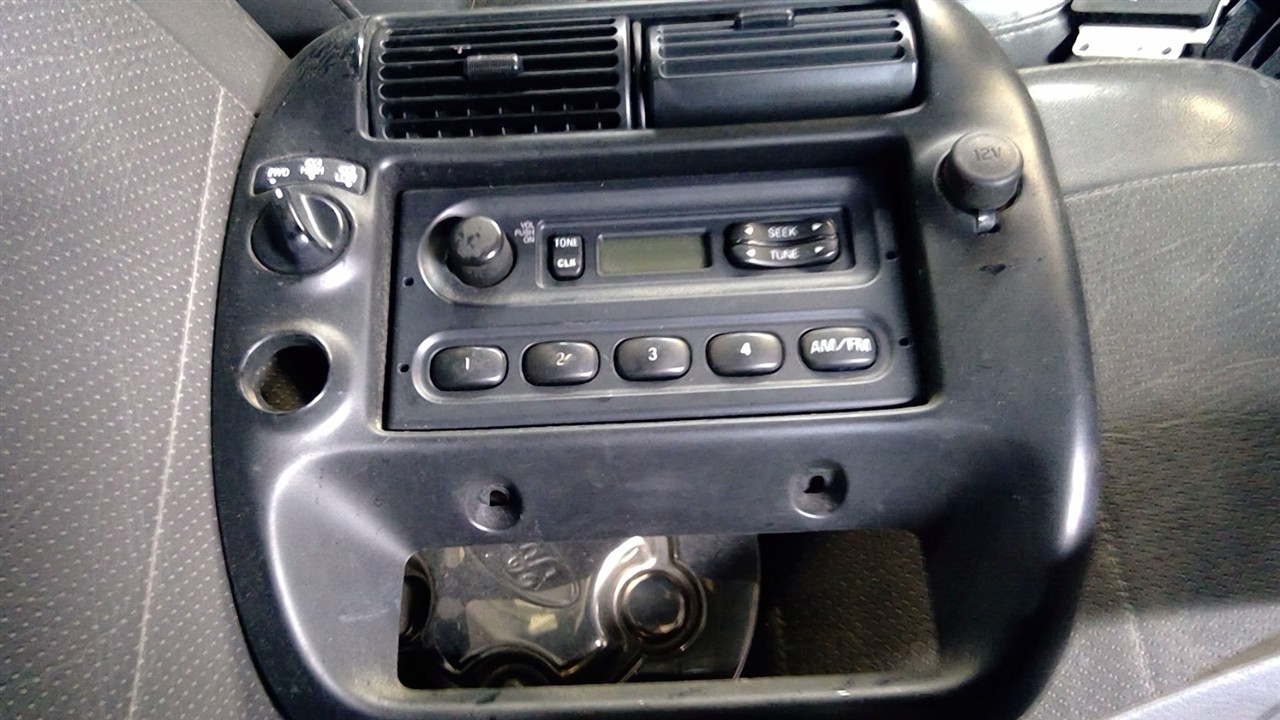https://f005.backblazeb2.com/file/img-partshotlines-com/Inventory/NE71/Vehicle/14079_12.jpg
