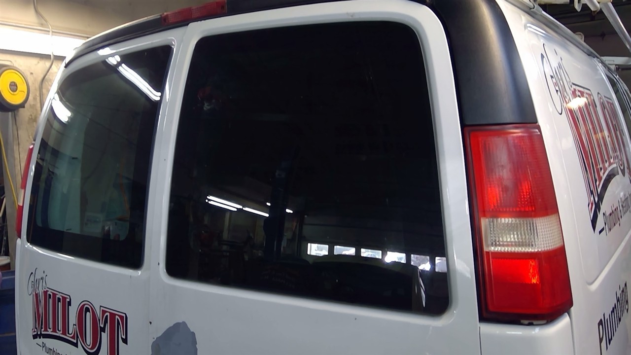 https://f005.backblazeb2.com/file/img-partshotlines-com/Inventory/NE71/Vehicle/14090_03.jpg