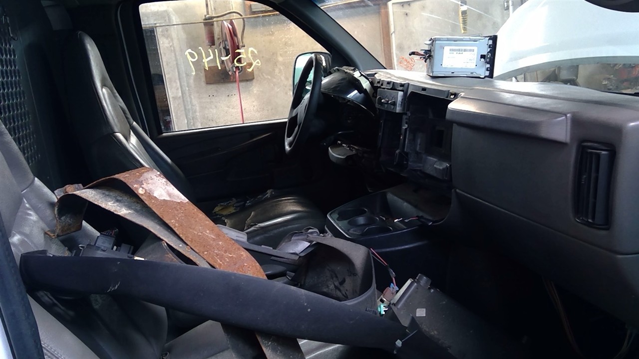 https://f005.backblazeb2.com/file/img-partshotlines-com/Inventory/NE71/Vehicle/14090_09.jpg