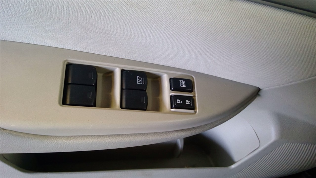 https://f005.backblazeb2.com/file/img-partshotlines-com/Inventory/NE71/Vehicle/14136_06.jpg