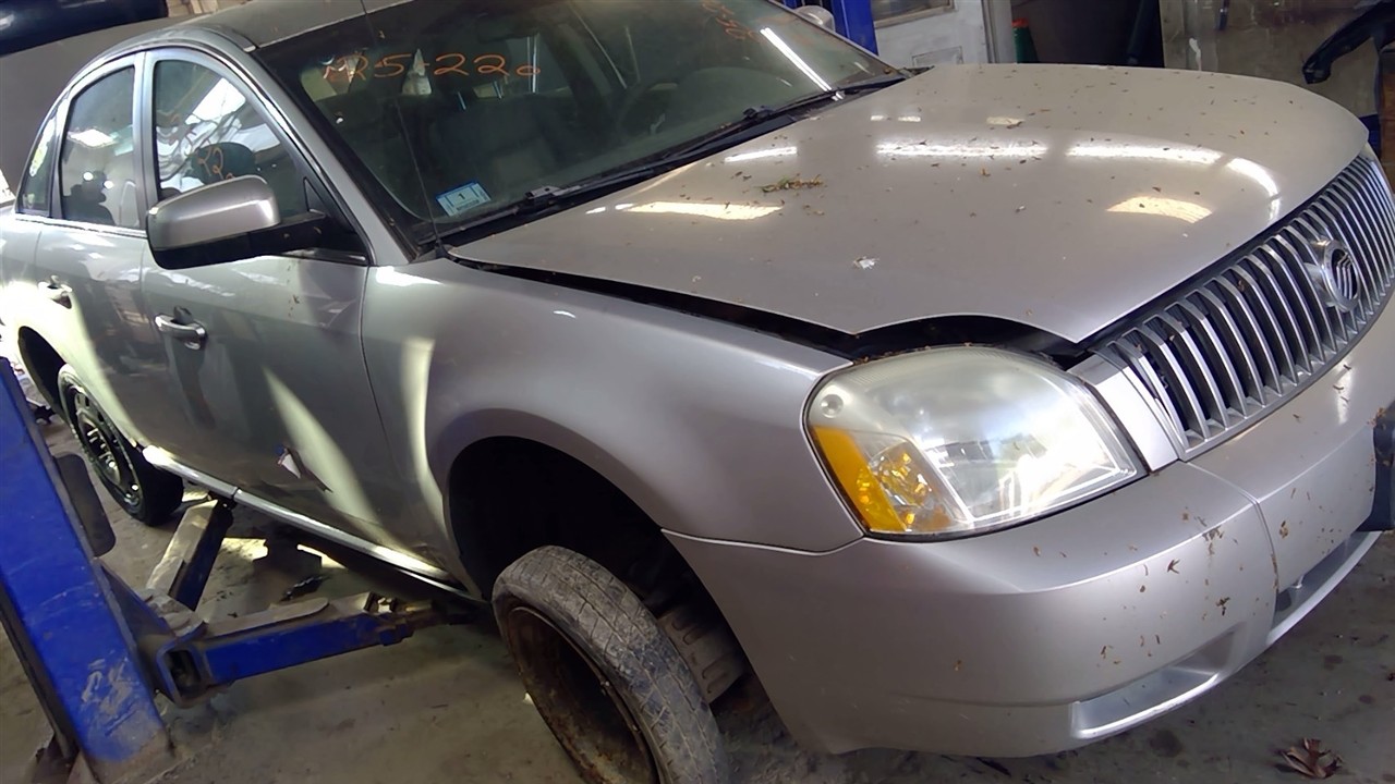 https://f005.backblazeb2.com/file/img-partshotlines-com/Inventory/NE71/Vehicle/14165_09.jpg