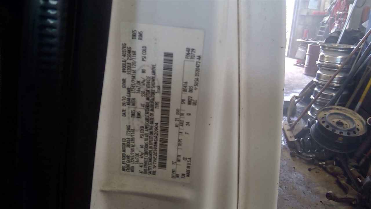https://f005.backblazeb2.com/file/img-partshotlines-com/Inventory/NE71/Vehicle/14193_02.jpg