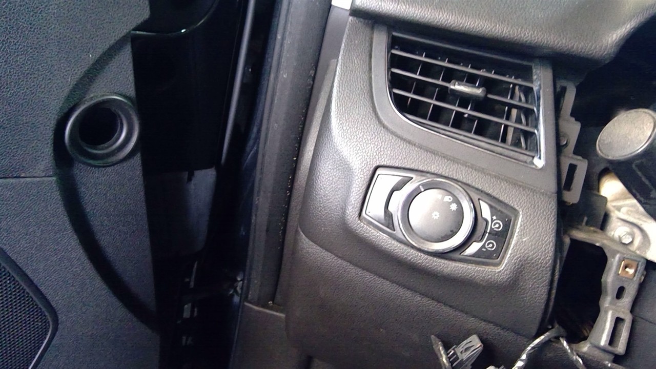 https://f005.backblazeb2.com/file/img-partshotlines-com/Inventory/NE71/Vehicle/14203_09.jpg