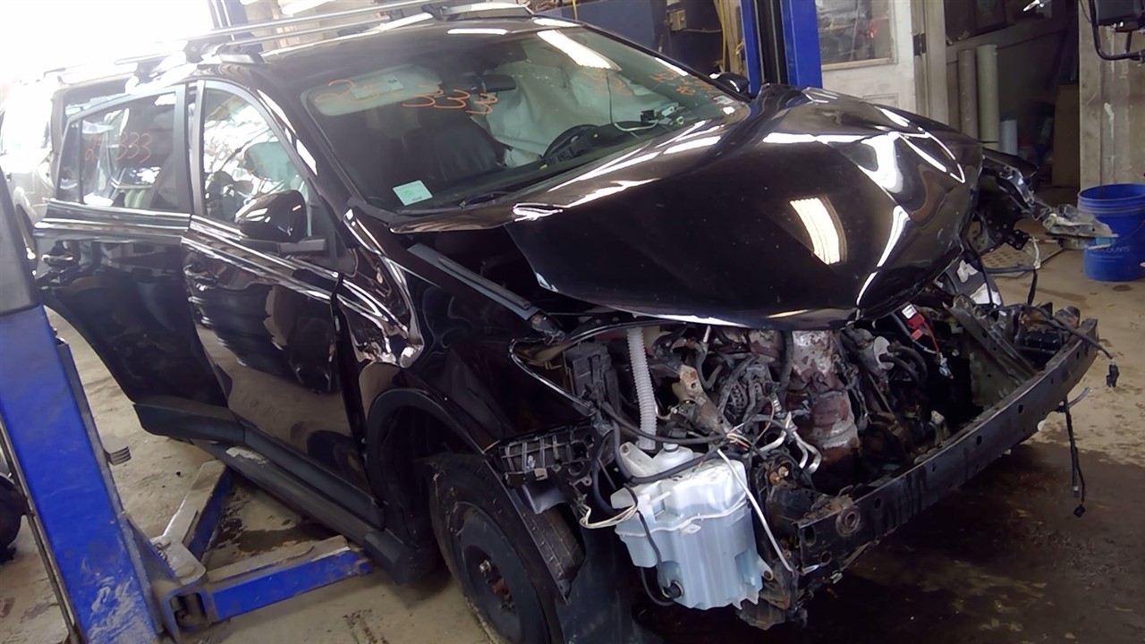https://f005.backblazeb2.com/file/img-partshotlines-com/Inventory/NE71/Vehicle/14284_09.jpg