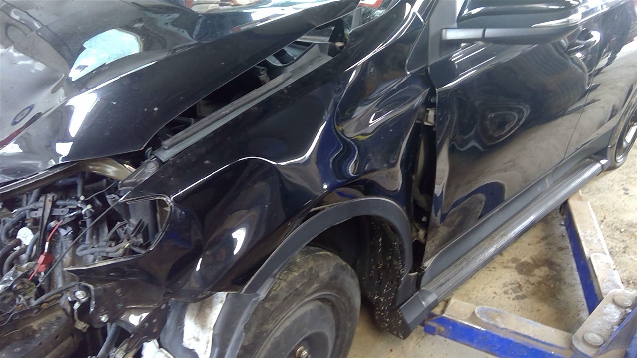 https://f005.backblazeb2.com/file/img-partshotlines-com/Inventory/NE71/Vehicle/14284_13.jpg