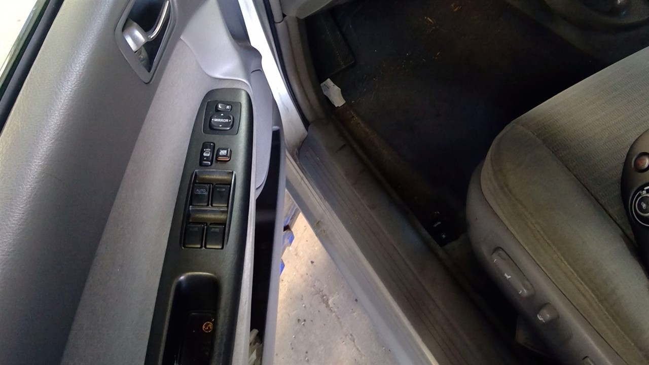 https://f005.backblazeb2.com/file/img-partshotlines-com/Inventory/NE71/Vehicle/14315_03.jpg