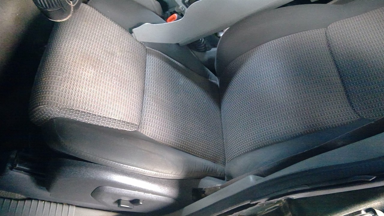 https://f005.backblazeb2.com/file/img-partshotlines-com/Inventory/NE71/Vehicle/14386_04.jpg