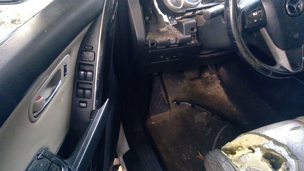 https://f005.backblazeb2.com/file/img-partshotlines-com/Inventory/NE71/Vehicle/14435_02.jpg