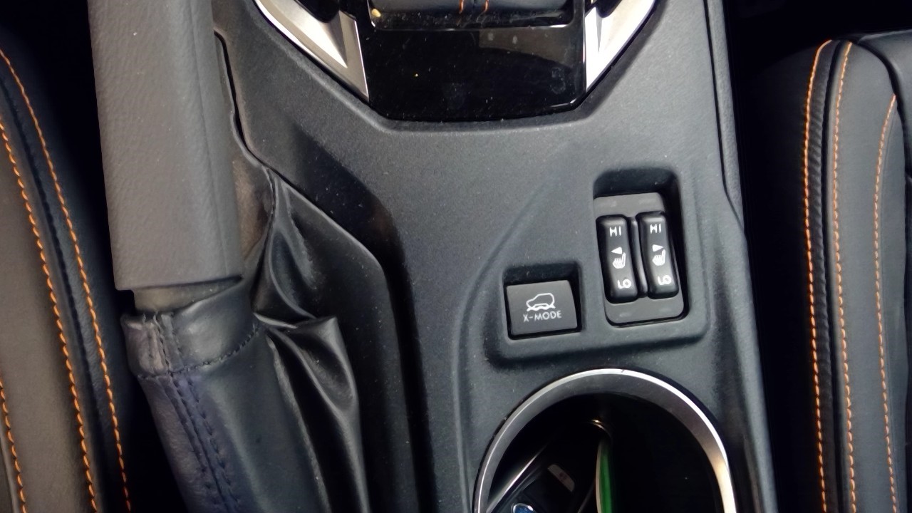 https://f005.backblazeb2.com/file/img-partshotlines-com/Inventory/NE71/Vehicle/14440_10.jpg