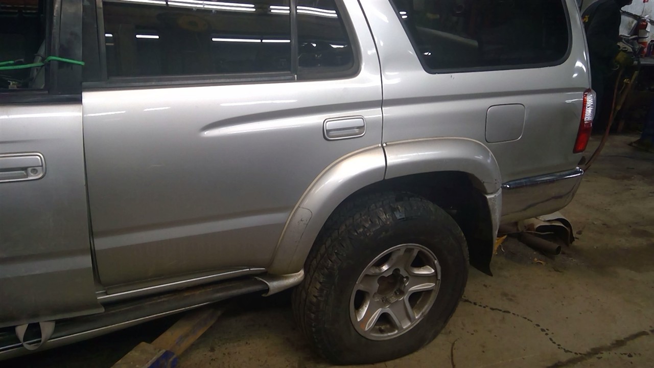 https://f005.backblazeb2.com/file/img-partshotlines-com/Inventory/NE71/Vehicle/14465_07.jpg