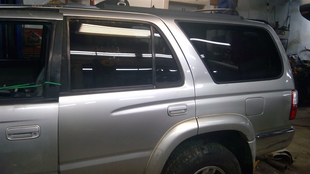 https://f005.backblazeb2.com/file/img-partshotlines-com/Inventory/NE71/Vehicle/14465_08.jpg