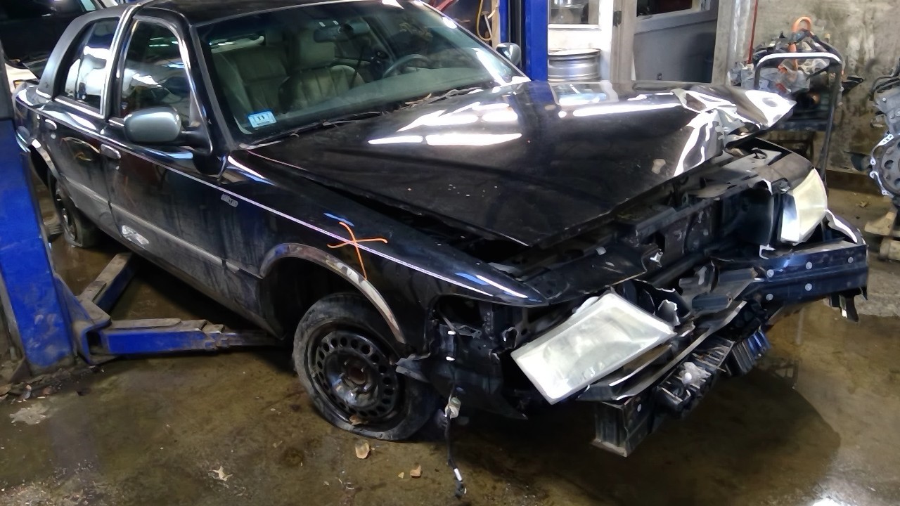 https://f005.backblazeb2.com/file/img-partshotlines-com/Inventory/NE71/Vehicle/14497_09.jpg