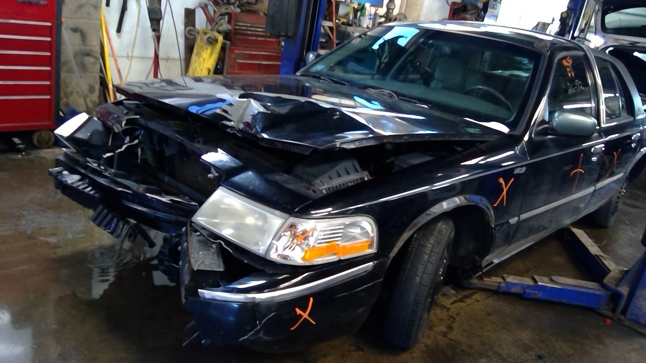 https://f005.backblazeb2.com/file/img-partshotlines-com/Inventory/NE71/Vehicle/14497_11.jpg