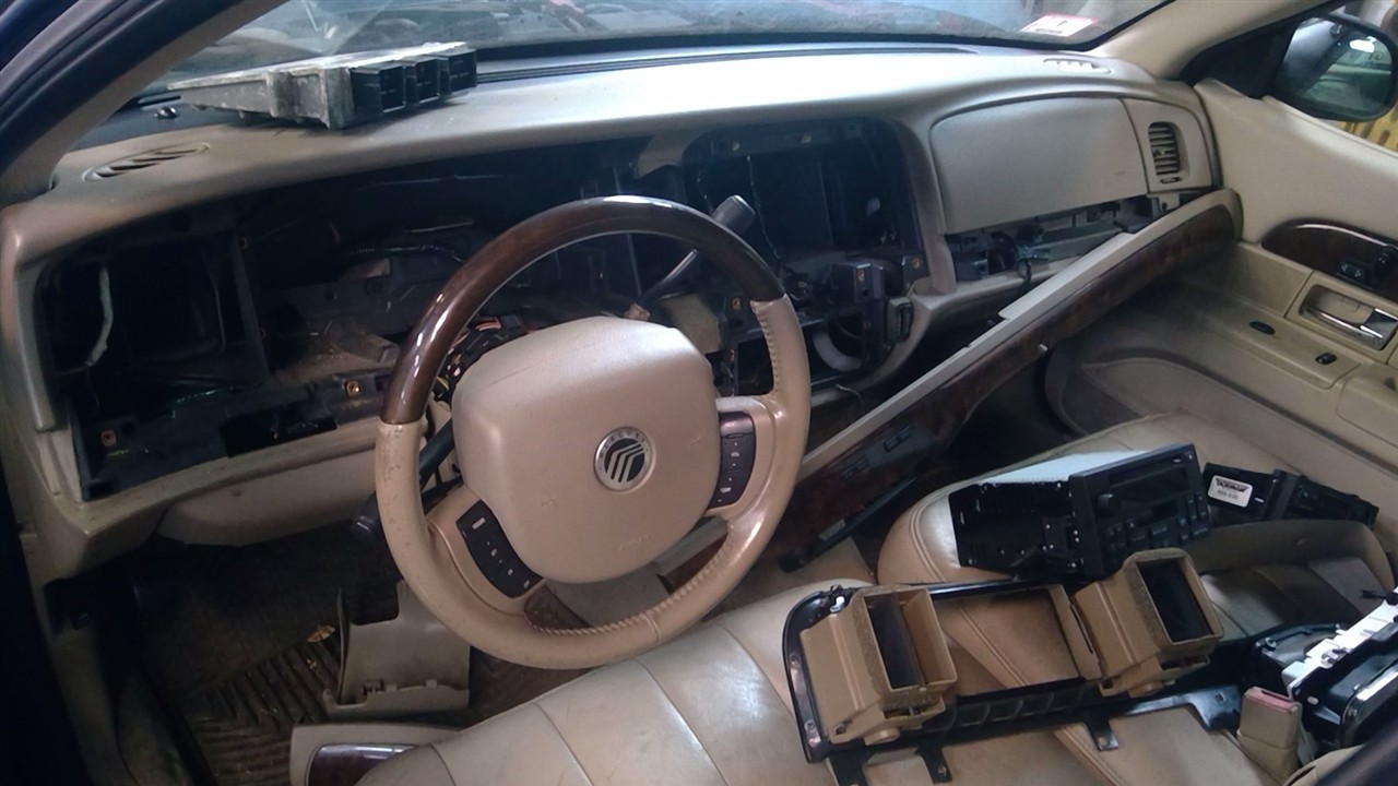 https://f005.backblazeb2.com/file/img-partshotlines-com/Inventory/NE71/Vehicle/14506_10.jpg