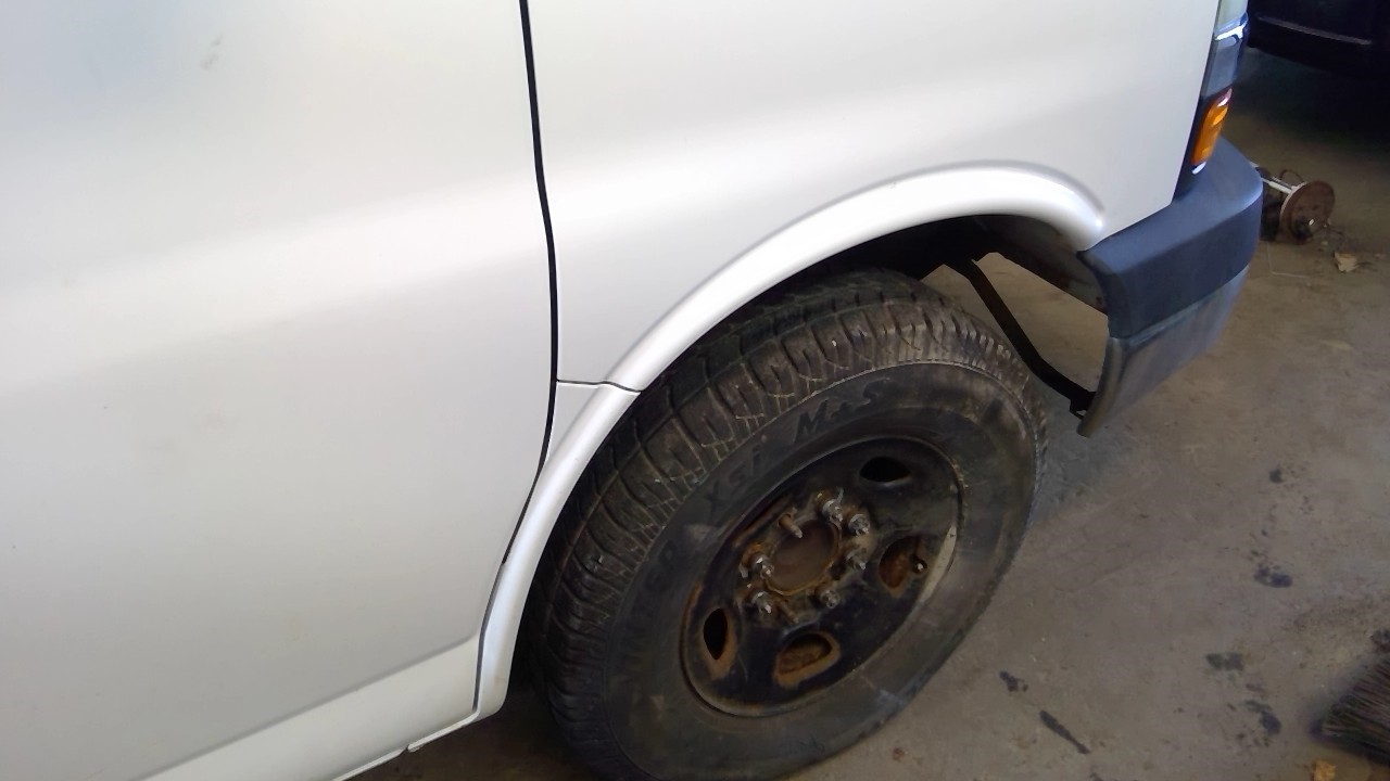 https://f005.backblazeb2.com/file/img-partshotlines-com/Inventory/NE71/Vehicle/14747_10.jpg