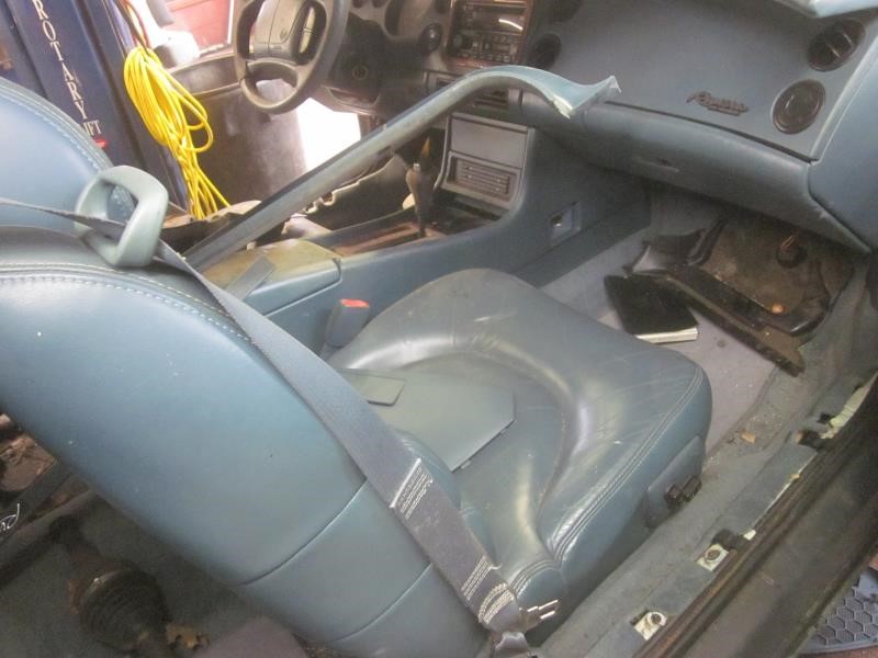 https://f005.backblazeb2.com/file/img-partshotlines-com/Inventory/NE71/Vehicle/9581_07.jpg