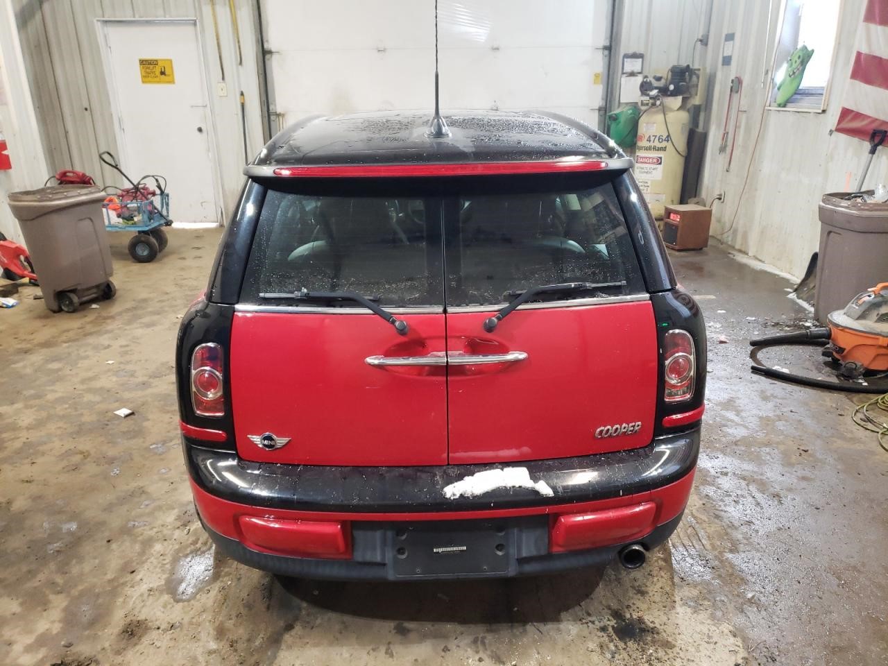 https://f005.backblazeb2.com/file/img-partshotlines-com/Inventory/NE93/Vehicle/25971_06.jpg
