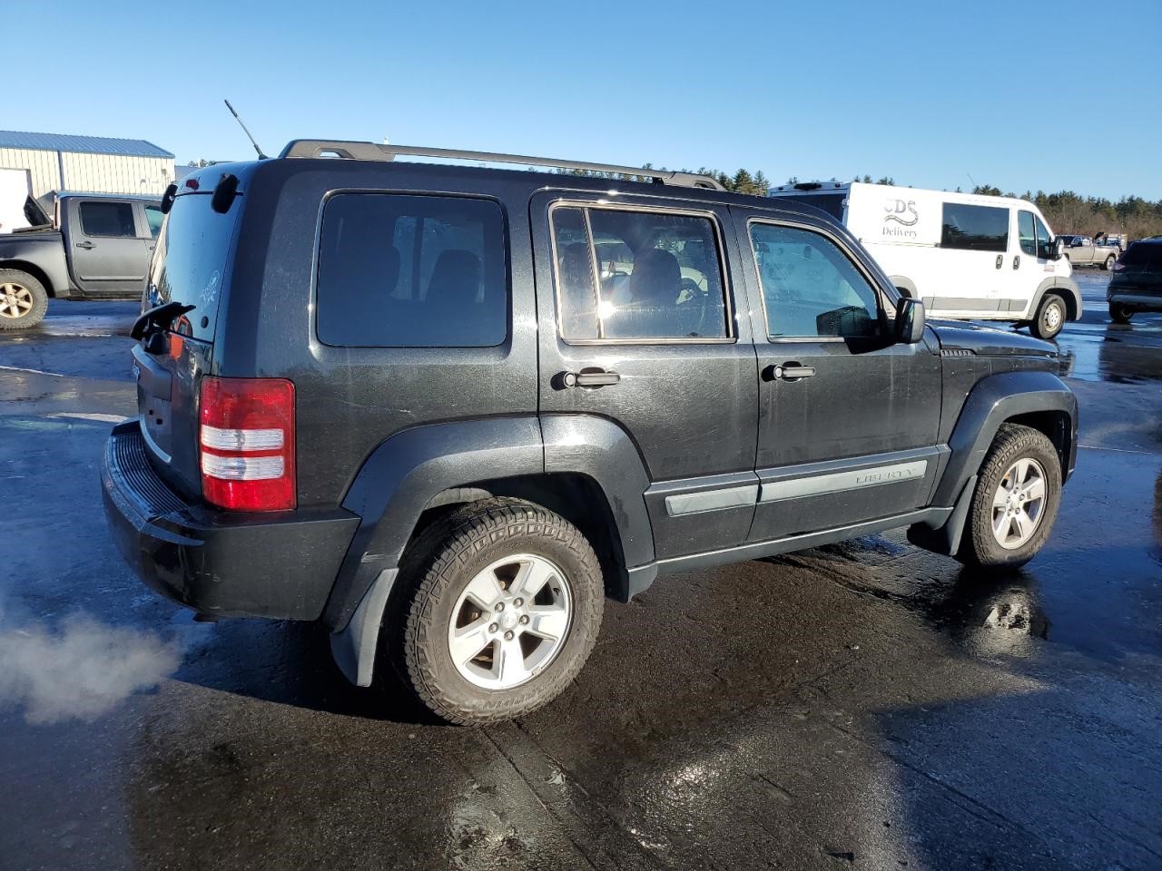 https://f005.backblazeb2.com/file/img-partshotlines-com/Inventory/NE93/Vehicle/26094_03.jpg